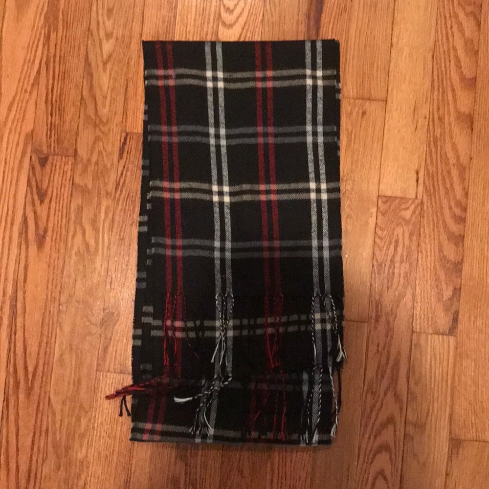 Plaid wool scarf